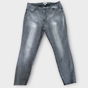 Judy Blue Women's 3XL Gray Wash Distressed Frayed Hem Denim Jeans Stretch